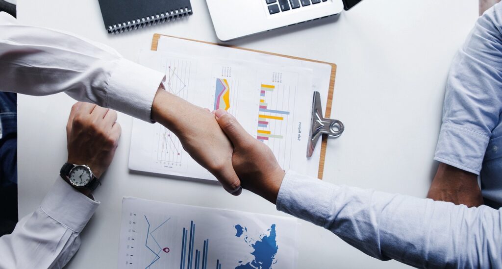 business, handshake, business deal-7111764.jpg